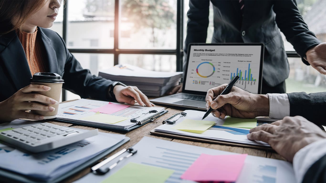 What do small business virtual CFO services entail?