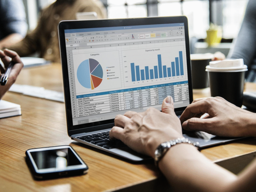 virtual bookkeeping USA online bookkeeping services for small business Rocket Bookkeeper virtual accountant USA remote bookkeeper helping small business in USA